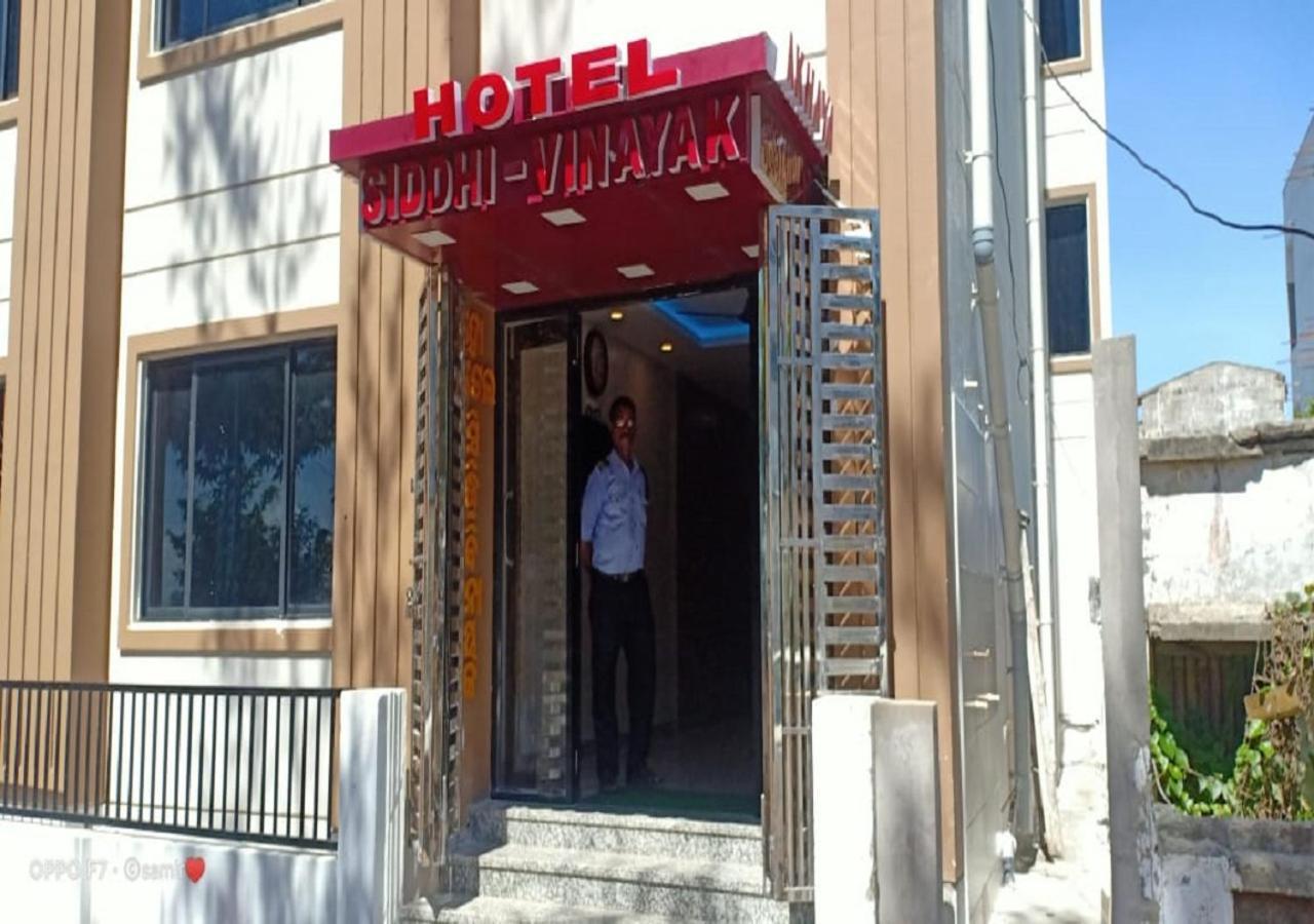 Hotel Siddhi Vinayak Пури Екстериор снимка